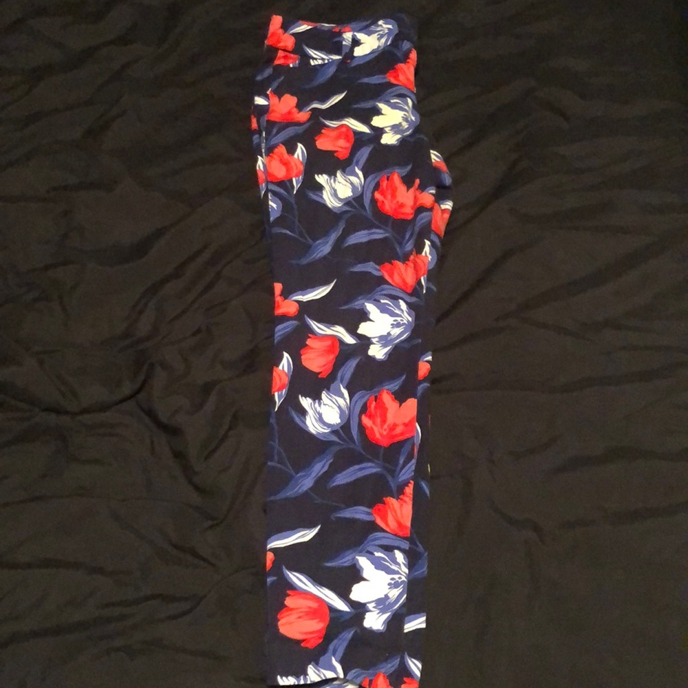 Old Navy Pixie Pant